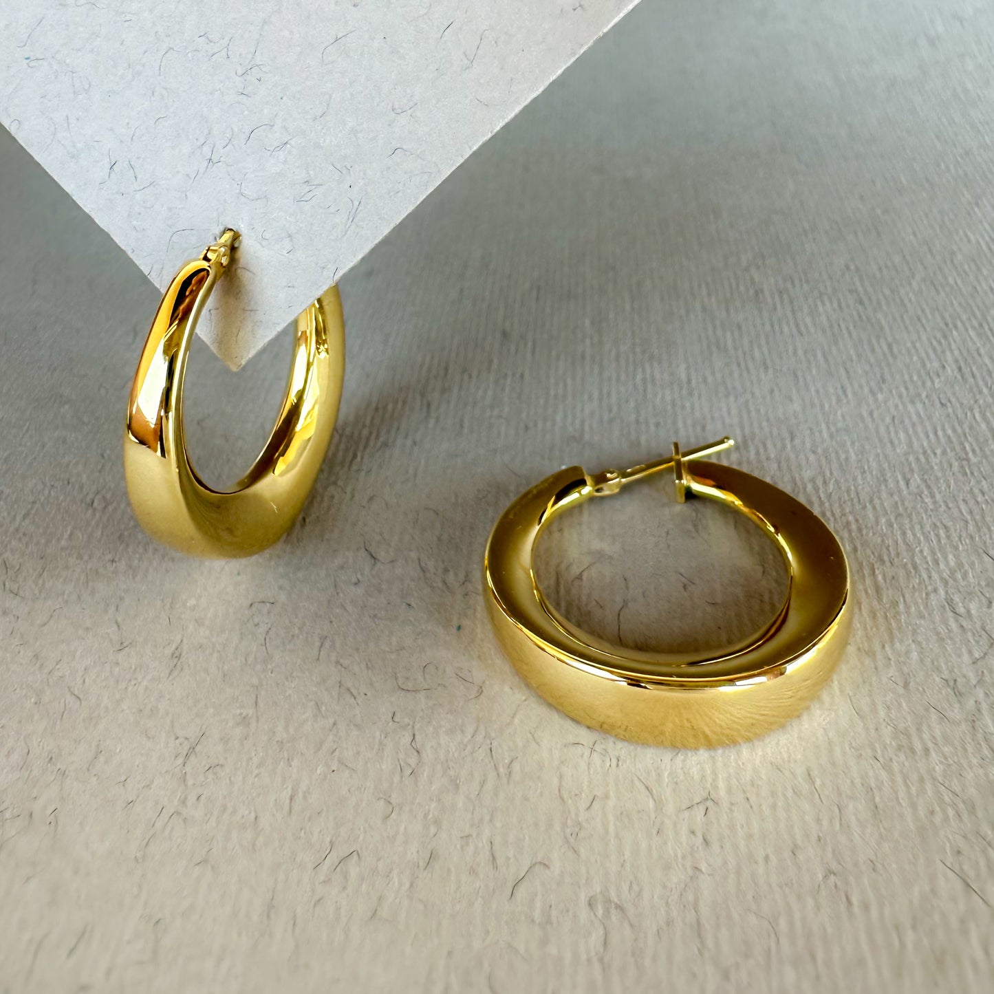 Italian hoop earring